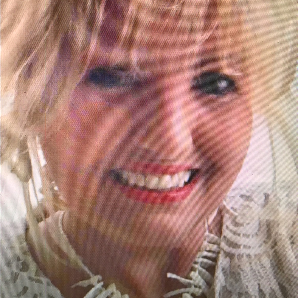 Meet your Posher, Sandy